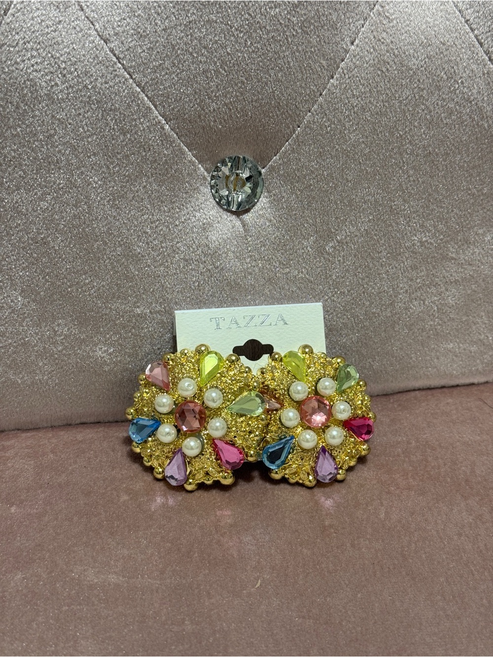 Vintage gold clip on earrings
